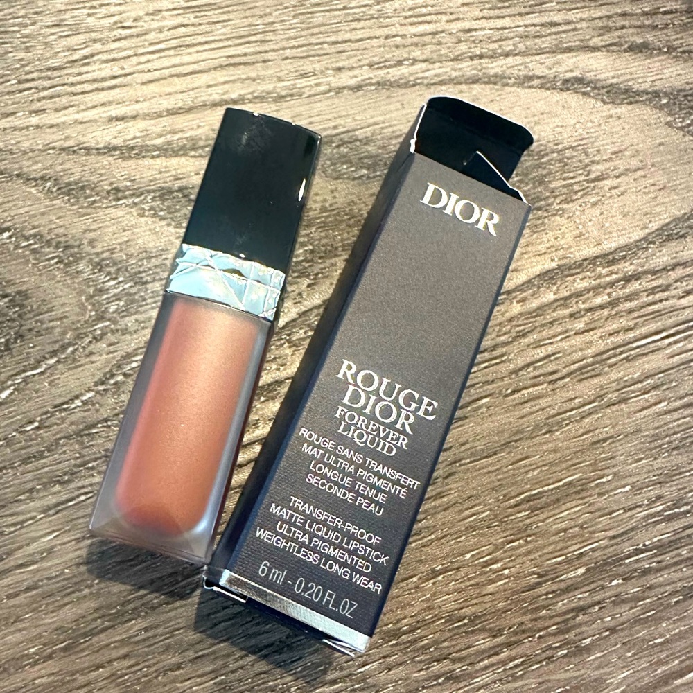 Rouge Dior FOREVER LIQUIDTransfer-proof.Math lipstick 400 FOREVER NUDE LINE 6ml